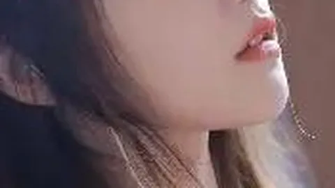 “朱辰杰“面具人”形象出战18强赛之谜，待多方面协商揭晓”